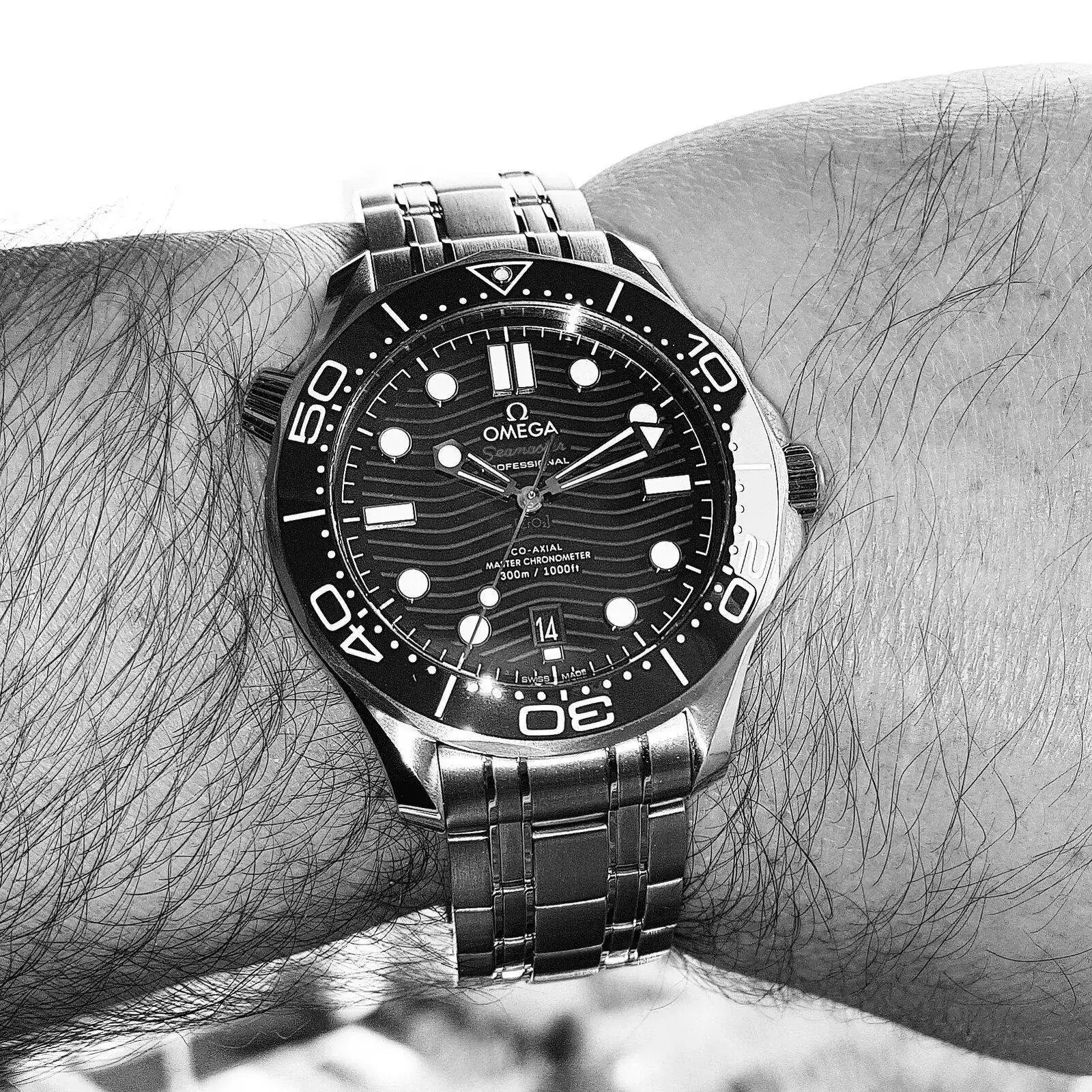 Ω Seamaster Professional Diver 300M Co-Axial Master Chronometer 42mm Blue (3).webp