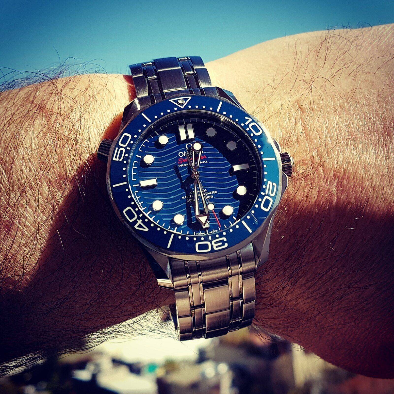 Ω Seamaster Professional Diver 300M Co-Axial Master Chronometer 42mm Blue.jpg