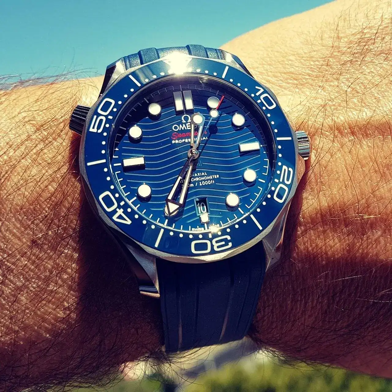 Ω Seamaster Professional Diver 300M Co-Axial Master Chronometer 42mm Cal. 8800 Blue (1).webp