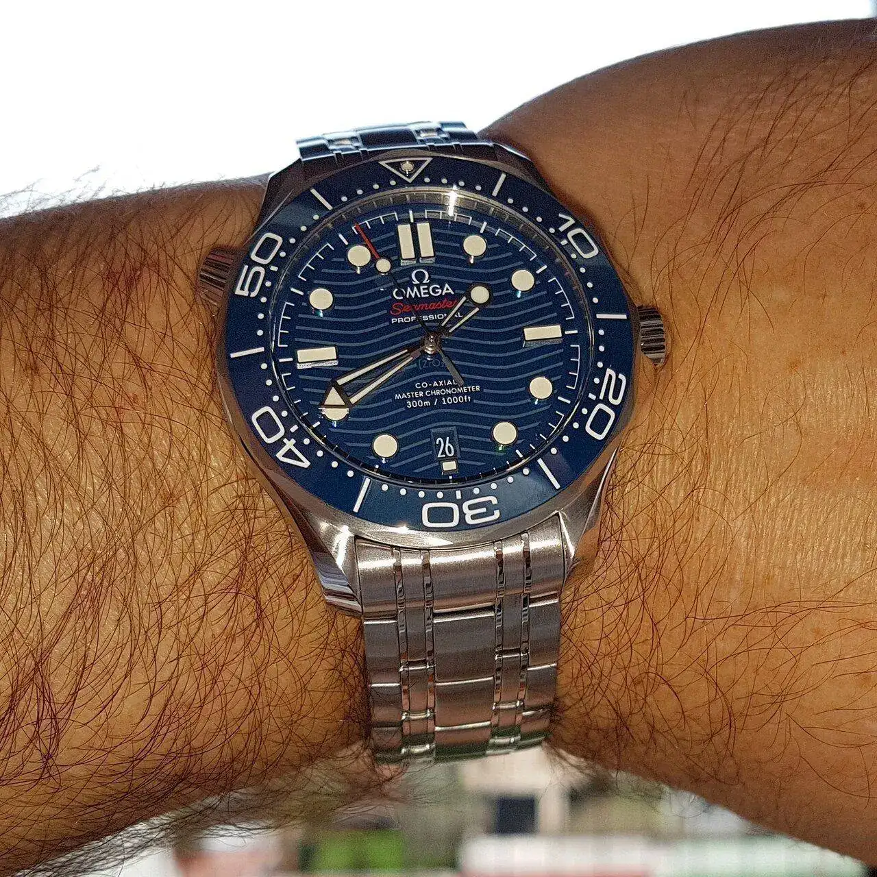 Ω Seamaster Professional Diver 300M Co-Axial Master Chronometer 42mm Cal. 8800 Blue (2).webp