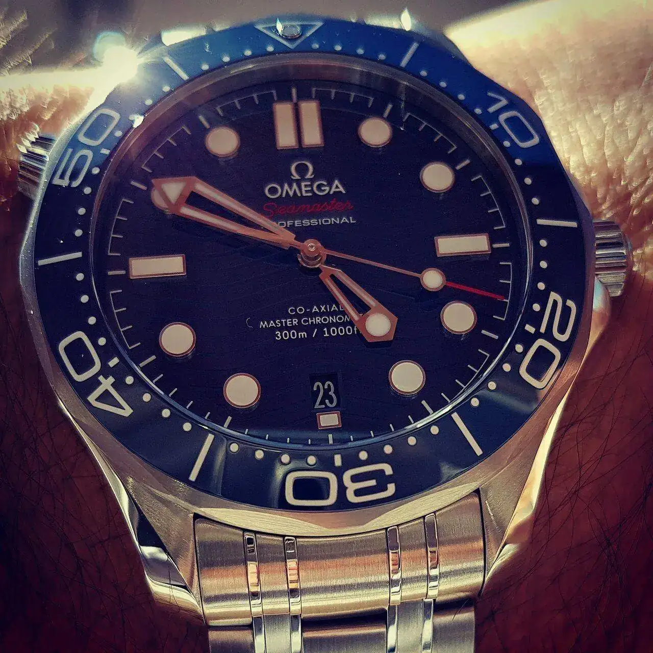 Ω Seamaster Professional Diver 300M Co-Axial Master Chronometer 42mm Cal. 8800 Blue (2).jpg