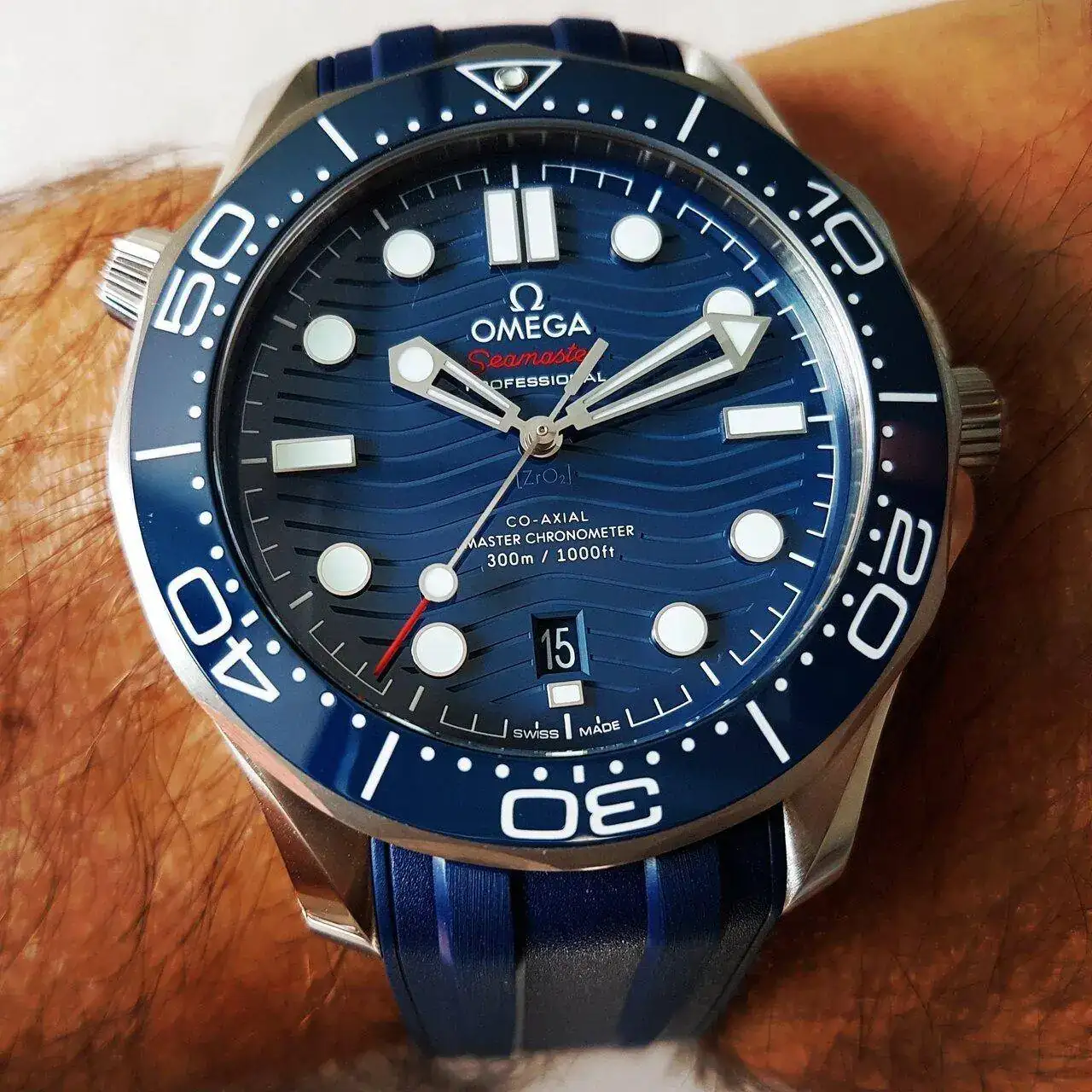 Ω Seamaster Professional Diver 300M Co-Axial Master Chronometer 42mm Cal. 8800 Blue (2).webp