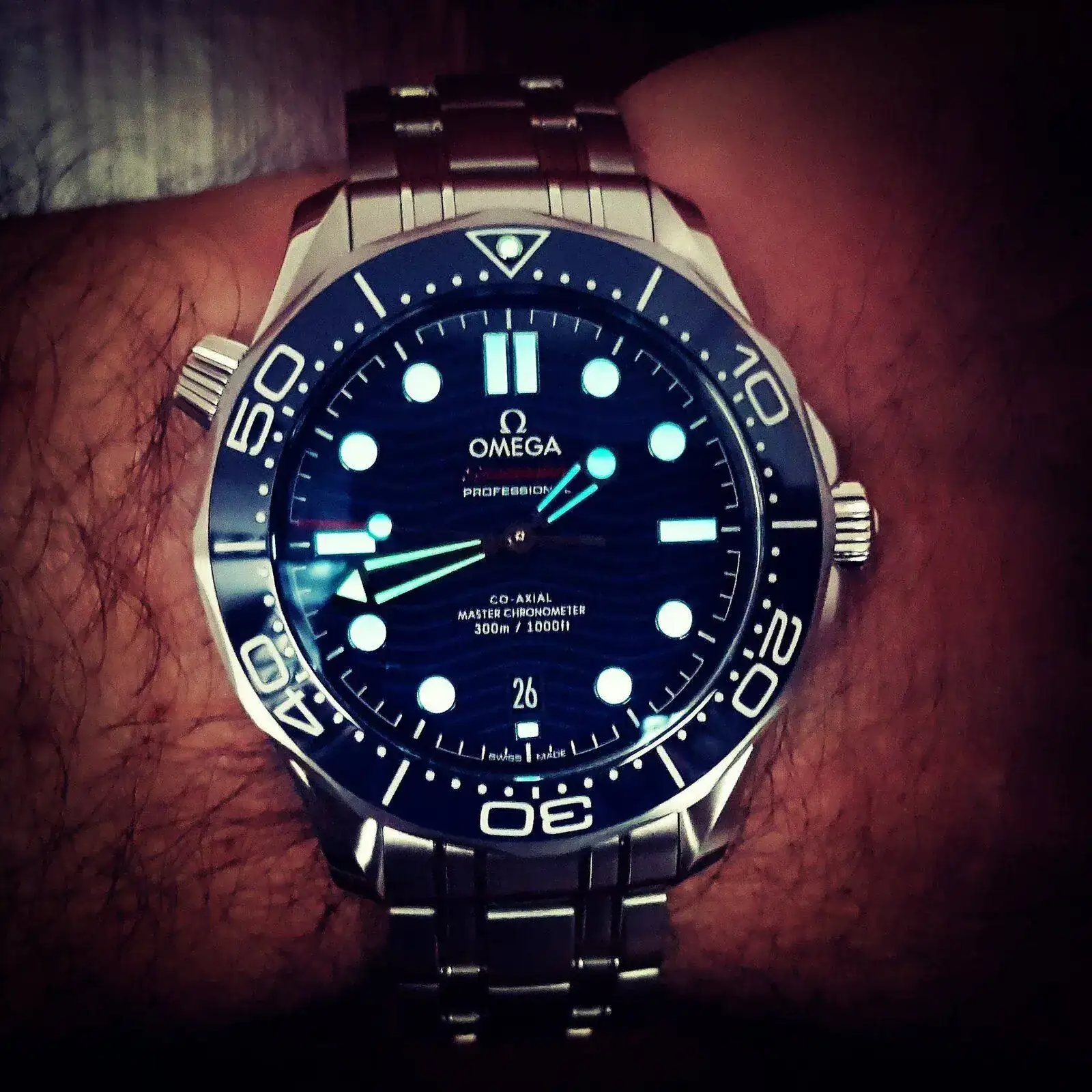 Ω Seamaster Professional Diver 300M Co-Axial Master Chronometer 42mm Cal. 8800 Blue (3).jpg