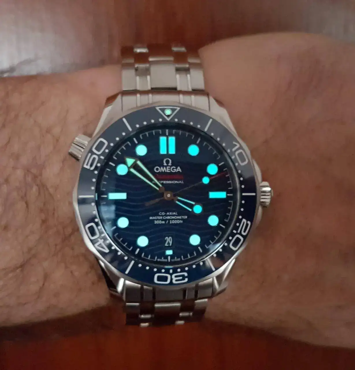 Ω Seamaster Professional Diver 300M Co-Axial Master Chronometer 42mm Cal. 8800 Blue (3).webp