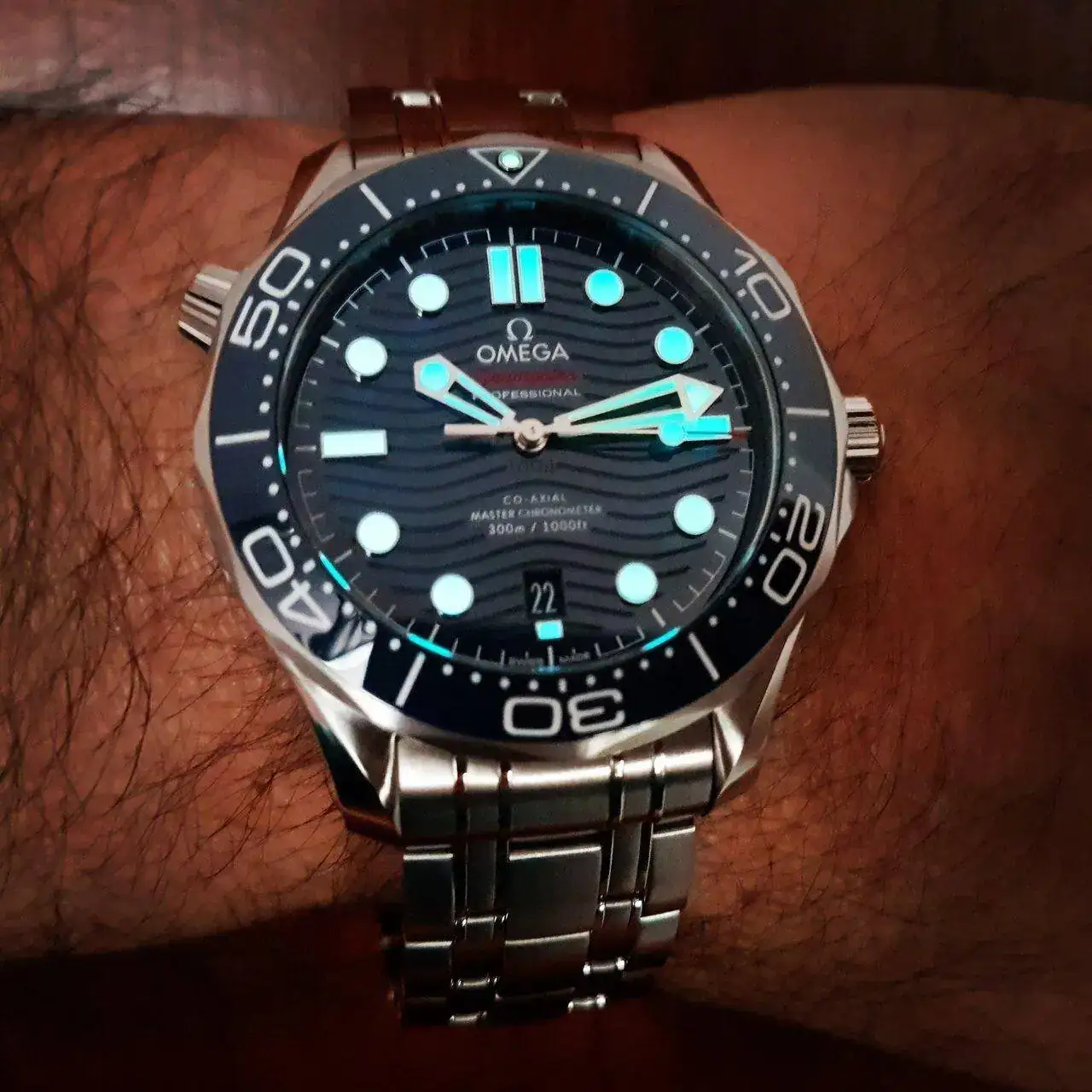 Ω Seamaster Professional Diver 300M Co-Axial Master Chronometer 42mm Cal. 8800 Blue (4).jpg