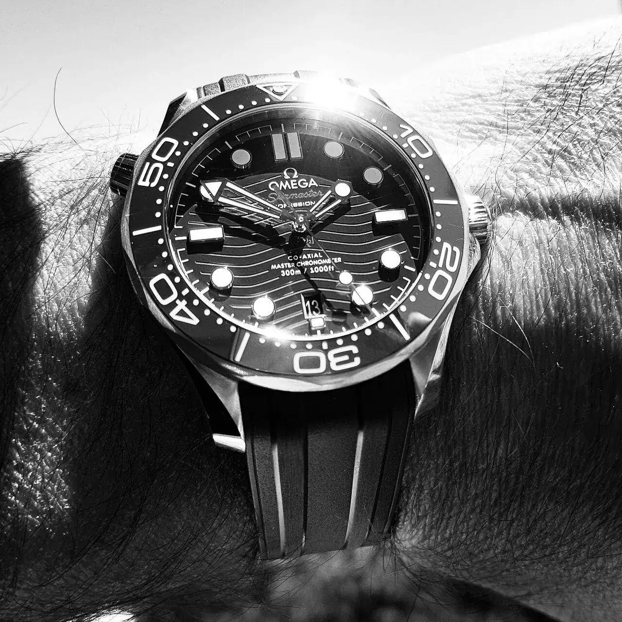 Ω Seamaster Professional Diver 300M Co-Axial Master Chronometer 42mm Cal. 8800 Blue (4).webp