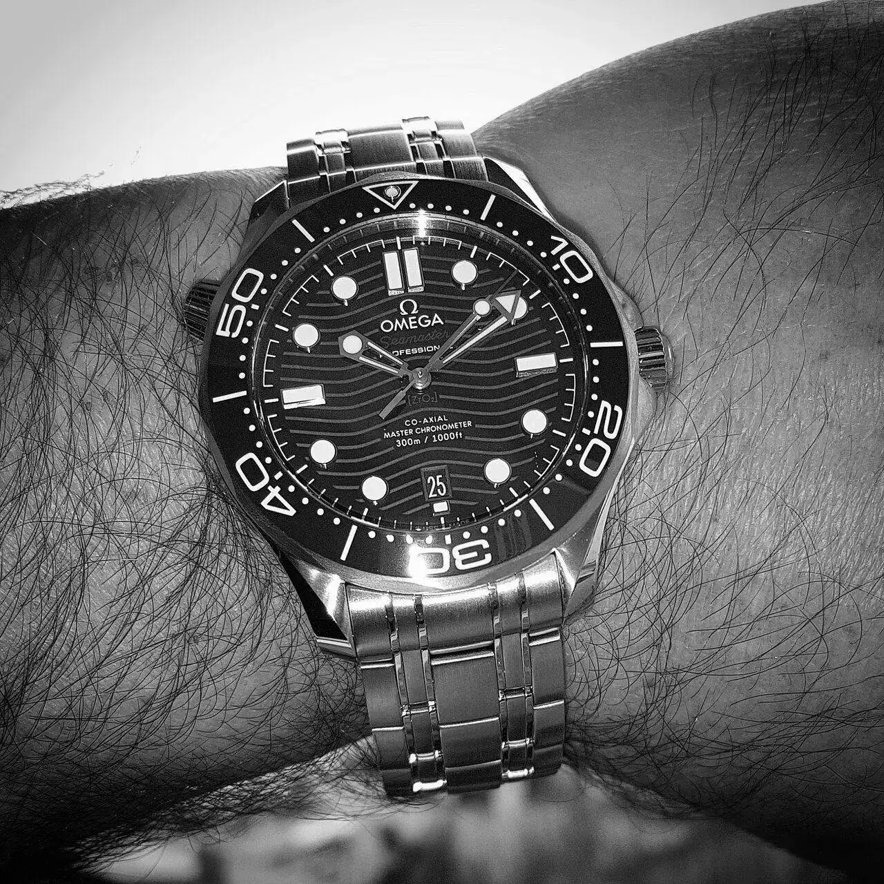 Ω Seamaster Professional Diver 300M Co-Axial Master Chronometer 42mm Cal. 8800 Blue (ByN).webp