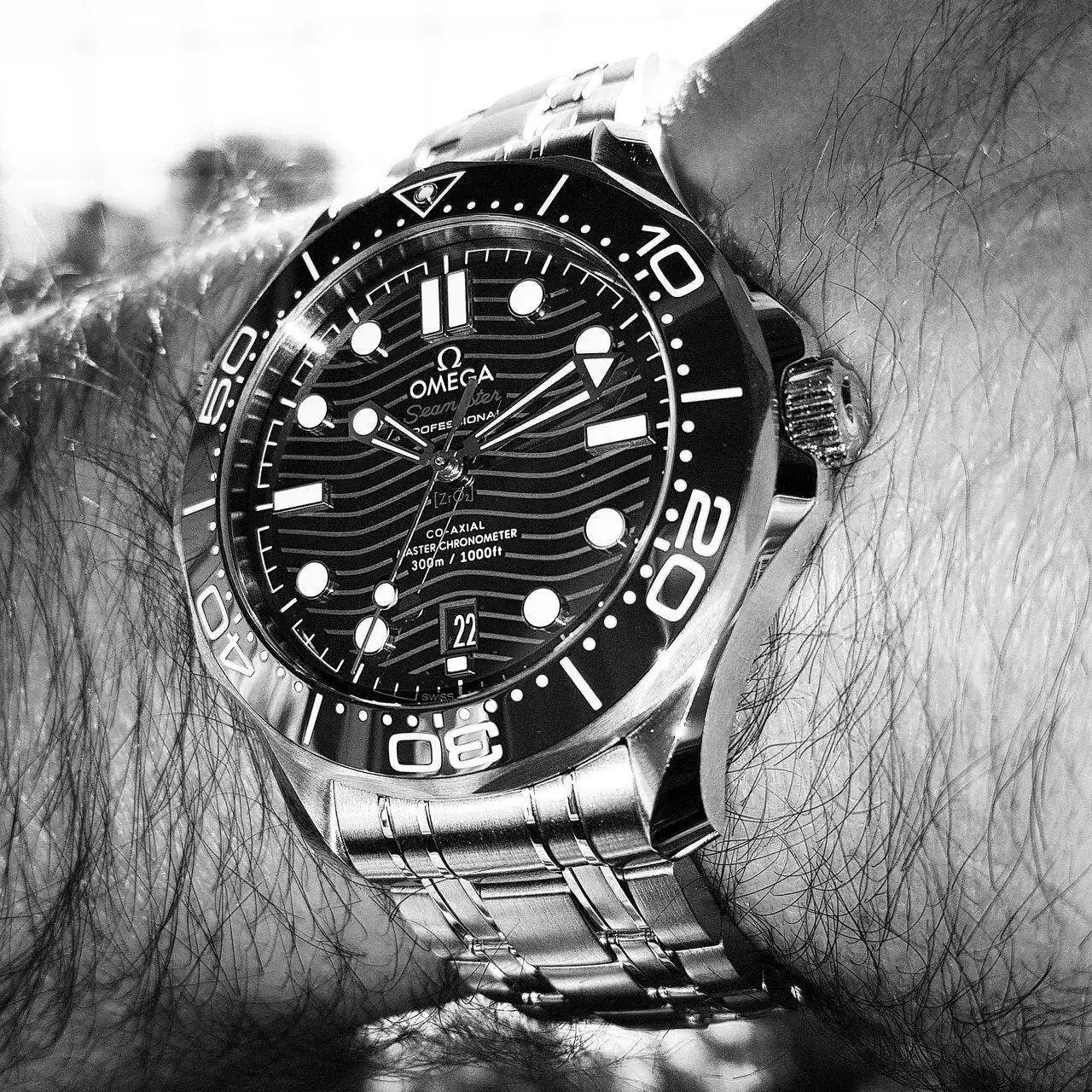 Ω Seamaster Professional Diver 300M Co-Axial Master Chronometer 42mm Cal. 8800 Blue (ByN).webp