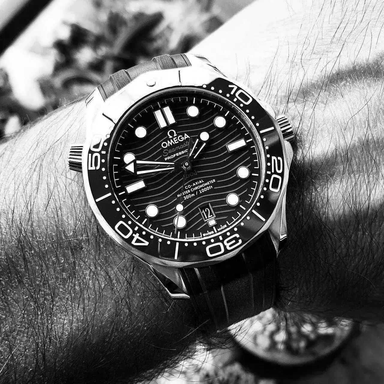 Ω Seamaster Professional Diver 300M Co-Axial Master Chronometer 42mm Cal. 8800 Blue (ByN).webp