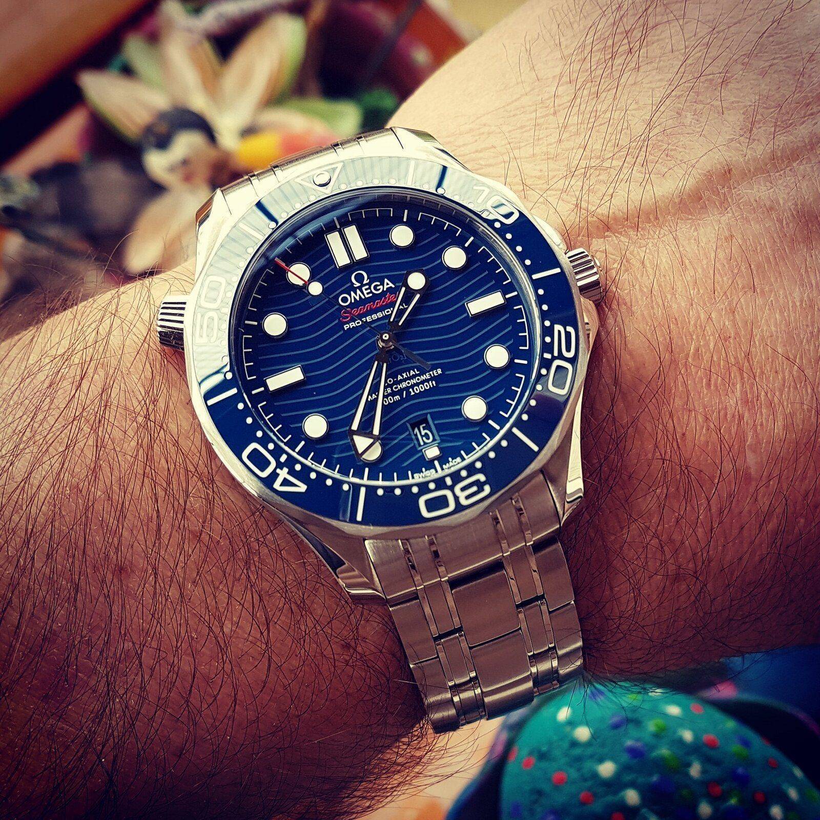 Ω Seamaster Professional Diver 300M Co-Axial Master Chronometer 42mm Cal. 8800 Blue.jpg