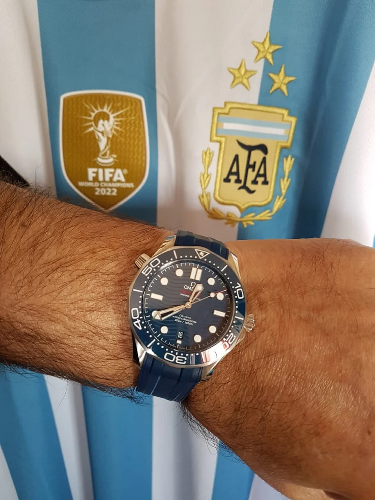 Ω Seamaster Professional Diver 300M Co-Axial Master Chronometer 42mm Cal. 8800 Blue.webp
