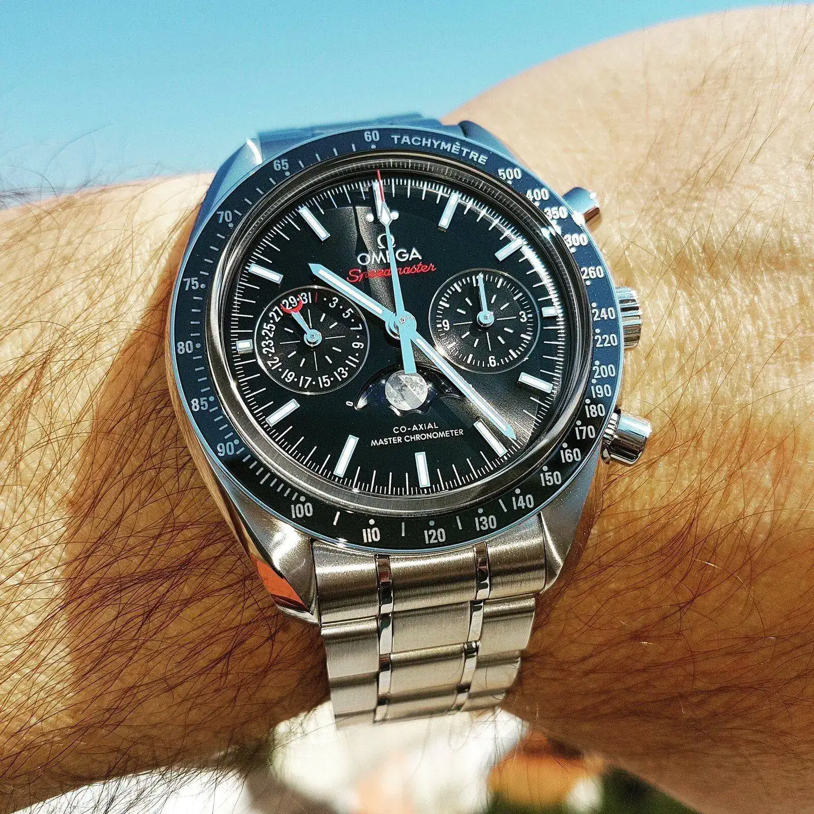 Ω Speedmaster Moonphase Co-Axial Master Chronometer Chronograph 44.25mm (2).webp