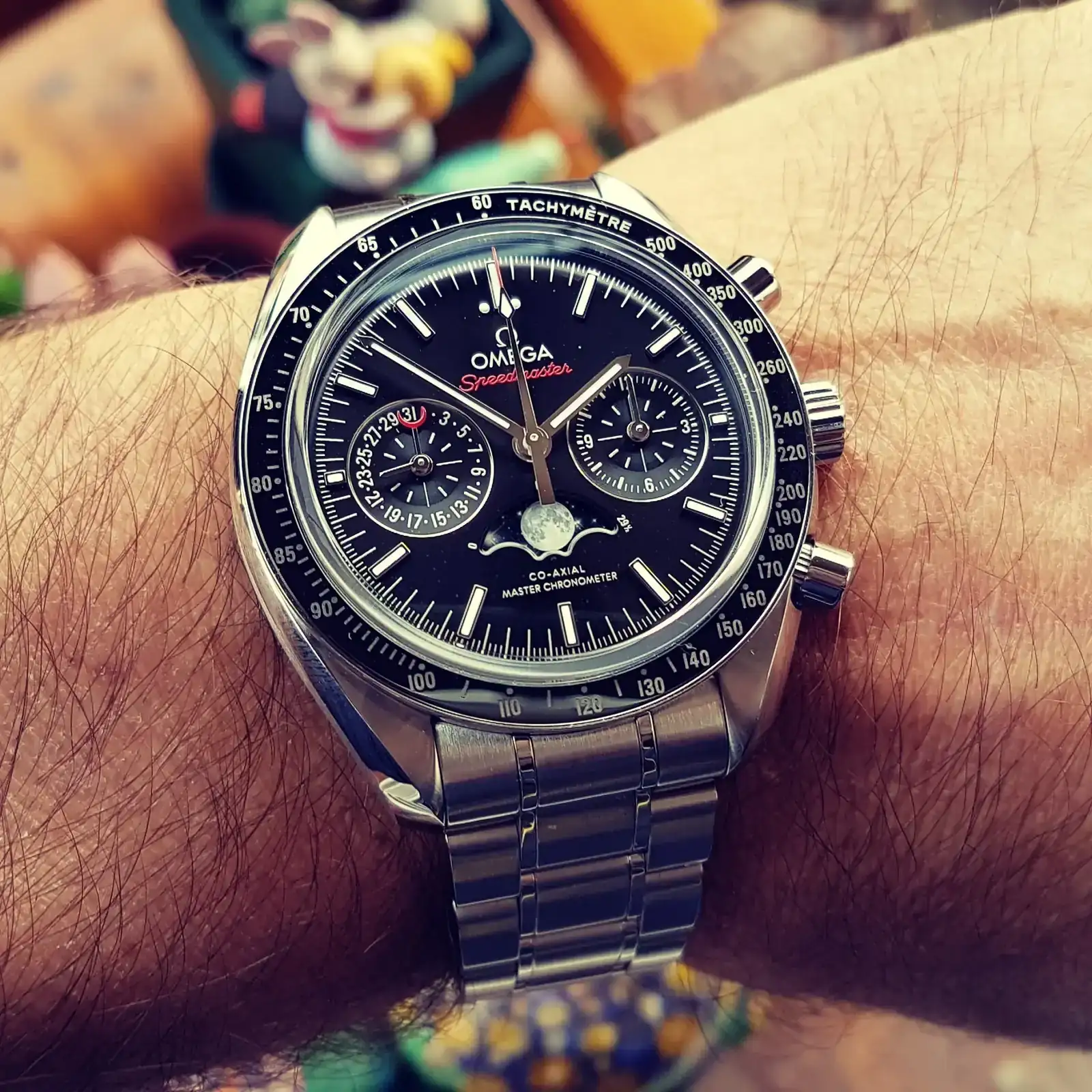 Ω Speedmaster Moonphase Co-Axial Master Chronometer Chronograph 44.25mm Cal.9904 (1).webp