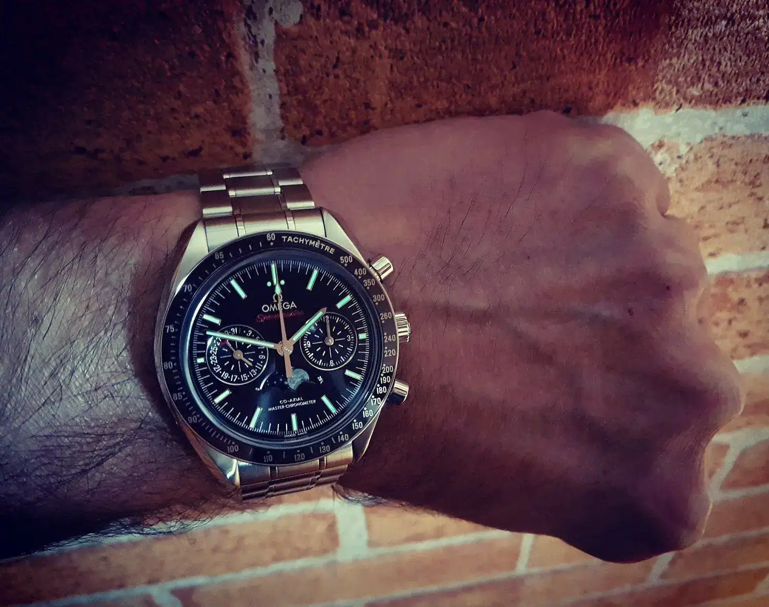 Ω Speedmaster Moonphase Co-Axial Master Chronometer Chronograph 44.25mm Cal.9904   (5).jpg