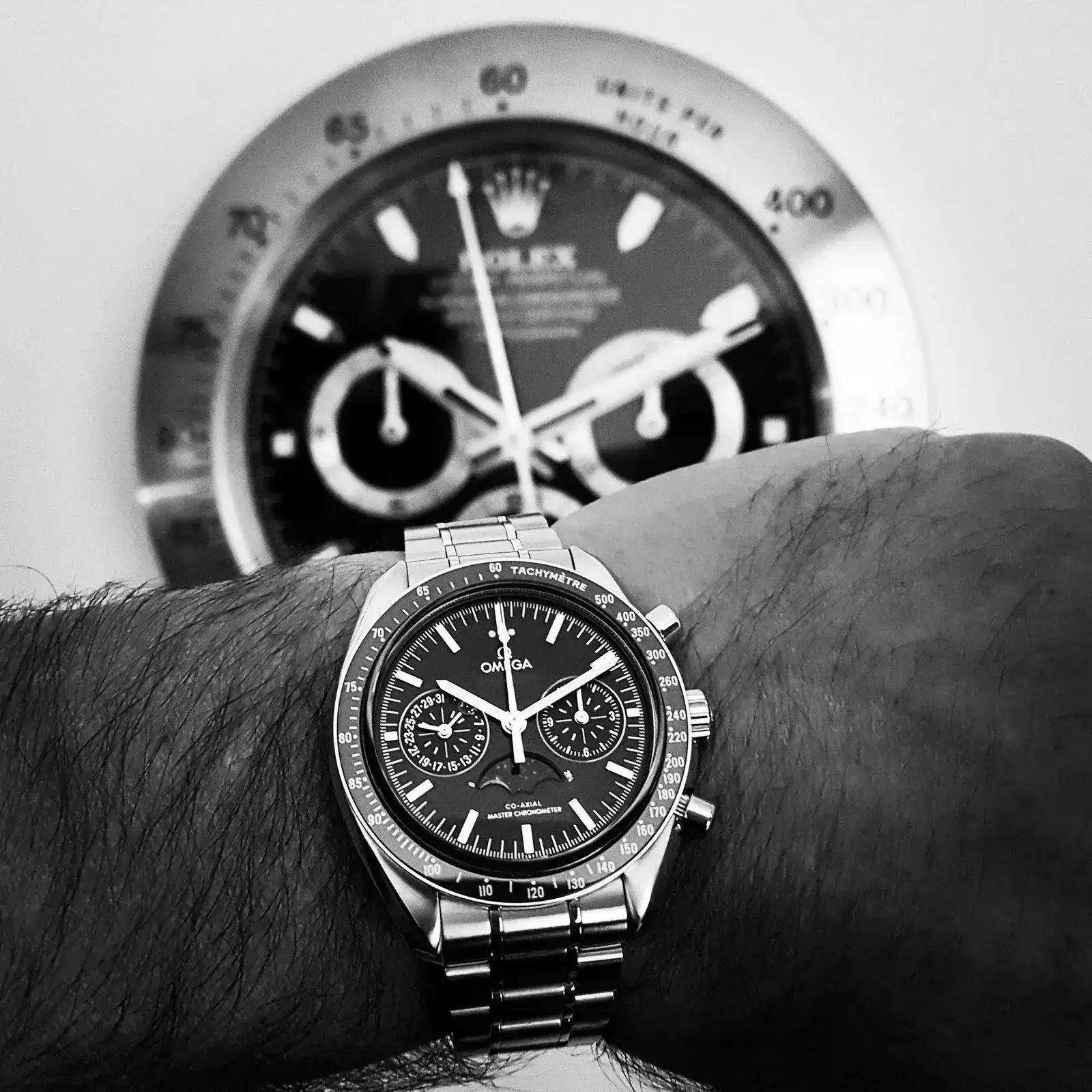 Ω Speedmaster Moonphase Co-Axial Master Chronometer Chronograph 44.25mm Cal.9904 (ByN).webp