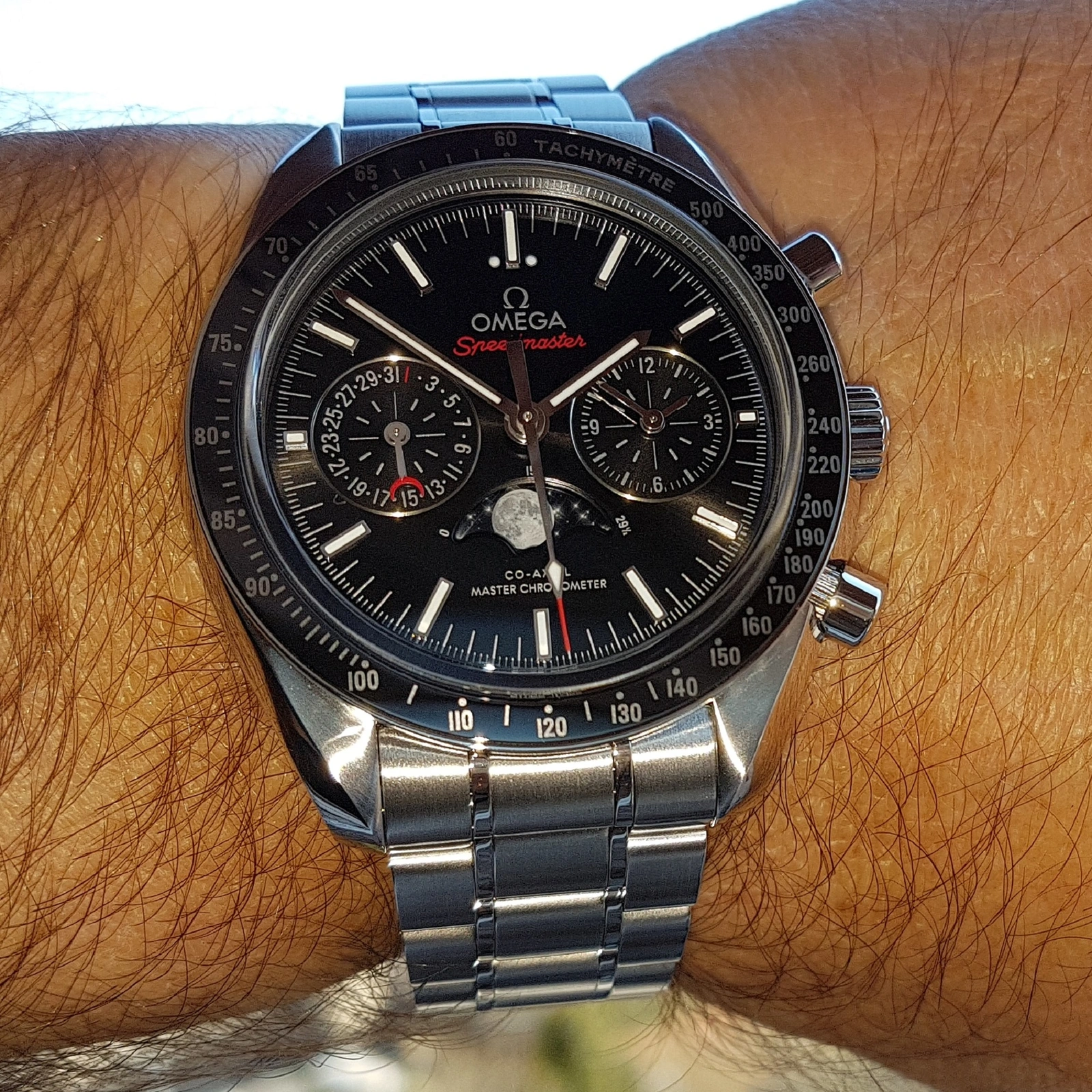 Ω Speedmaster Moonphase Co-Axial Master Chronometer Chronograph 44.25mm Cal.9904.webp
