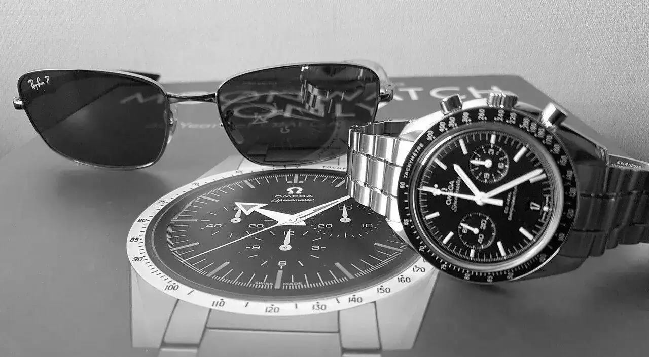 Ω Speedmaster Moonwatch Co-Axial Chronograph 44.25 mm Cal. 9300 (B&W).webp