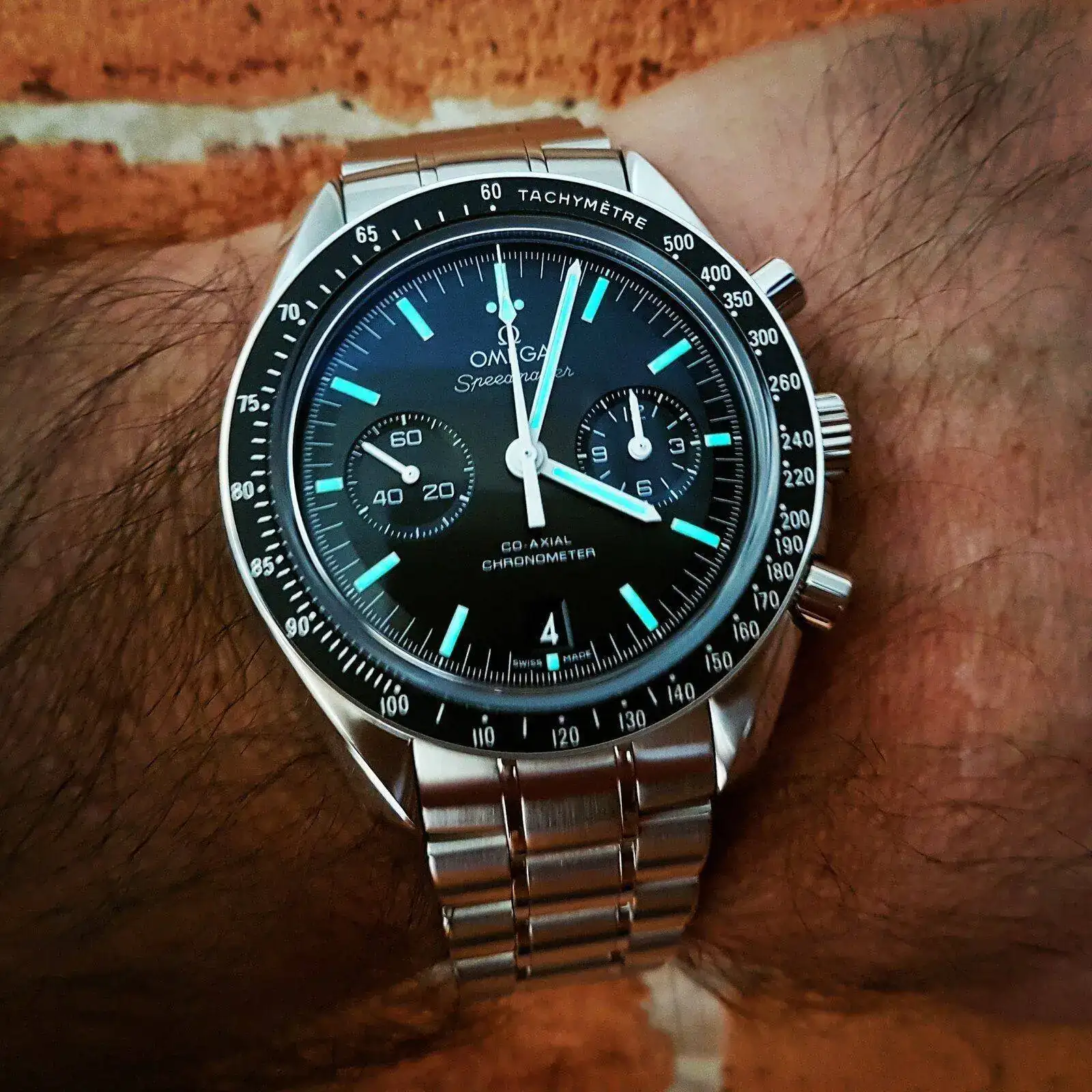 Ω Speedy Moon Co-Axial 44mm.jpg