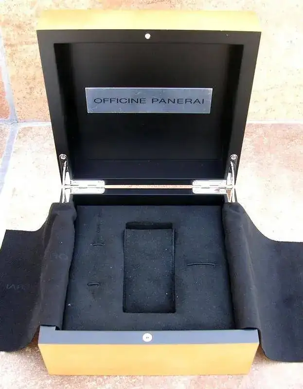 0-CAJA-PANERAI-1.webp