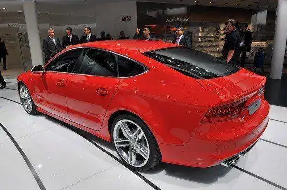 00000012-audi-a7-frankfurt.webp