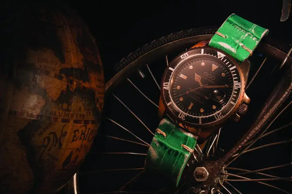 002-croco_cycleworld_cmyk.webp