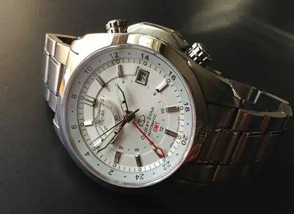 002w-star-seeker-$375-orient-star-gmt_for-sale_01s.webp