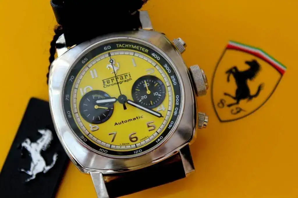 011-gran-turisimo-chrono-fly-yellow-yellowferrari1.webp