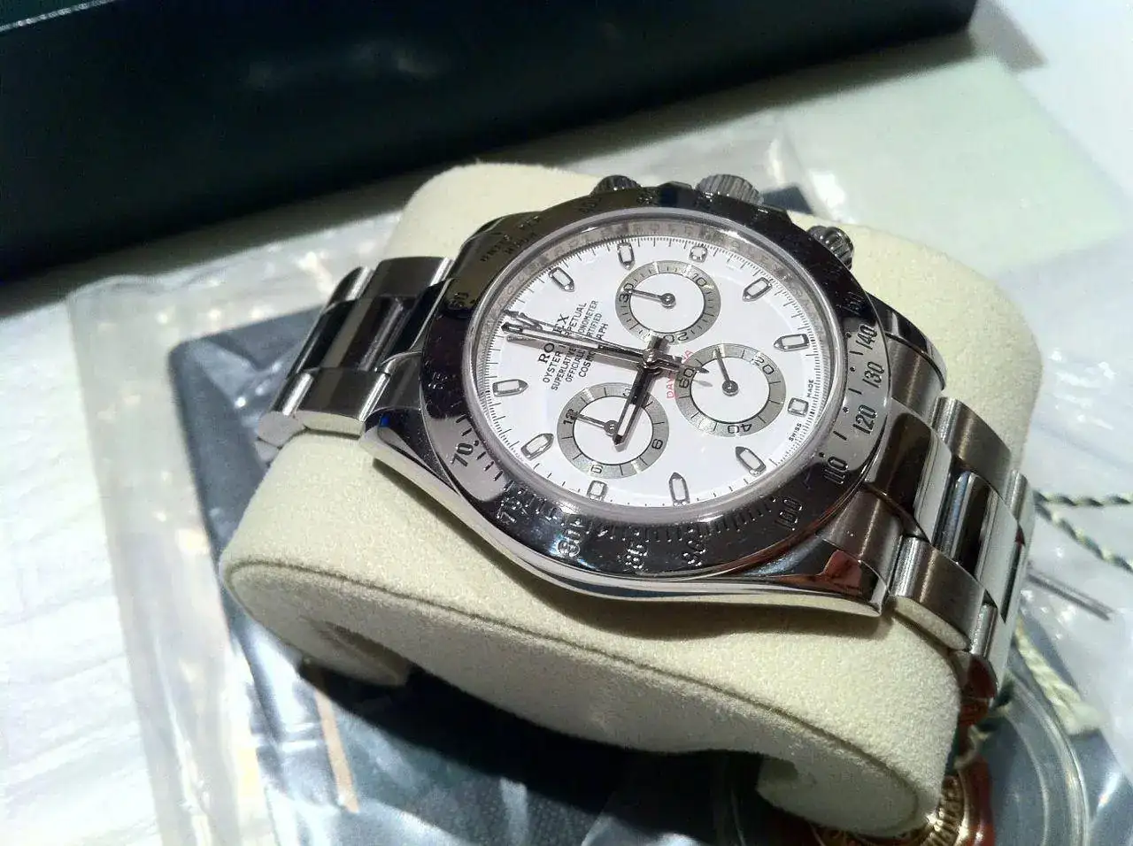 012-year-review-its-time-year-again-rolex-116520-v.webp