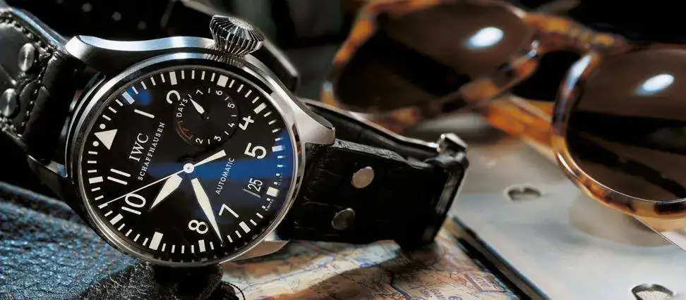 01_Big_Pilots_Watch_7_Day_Reserve.webp
