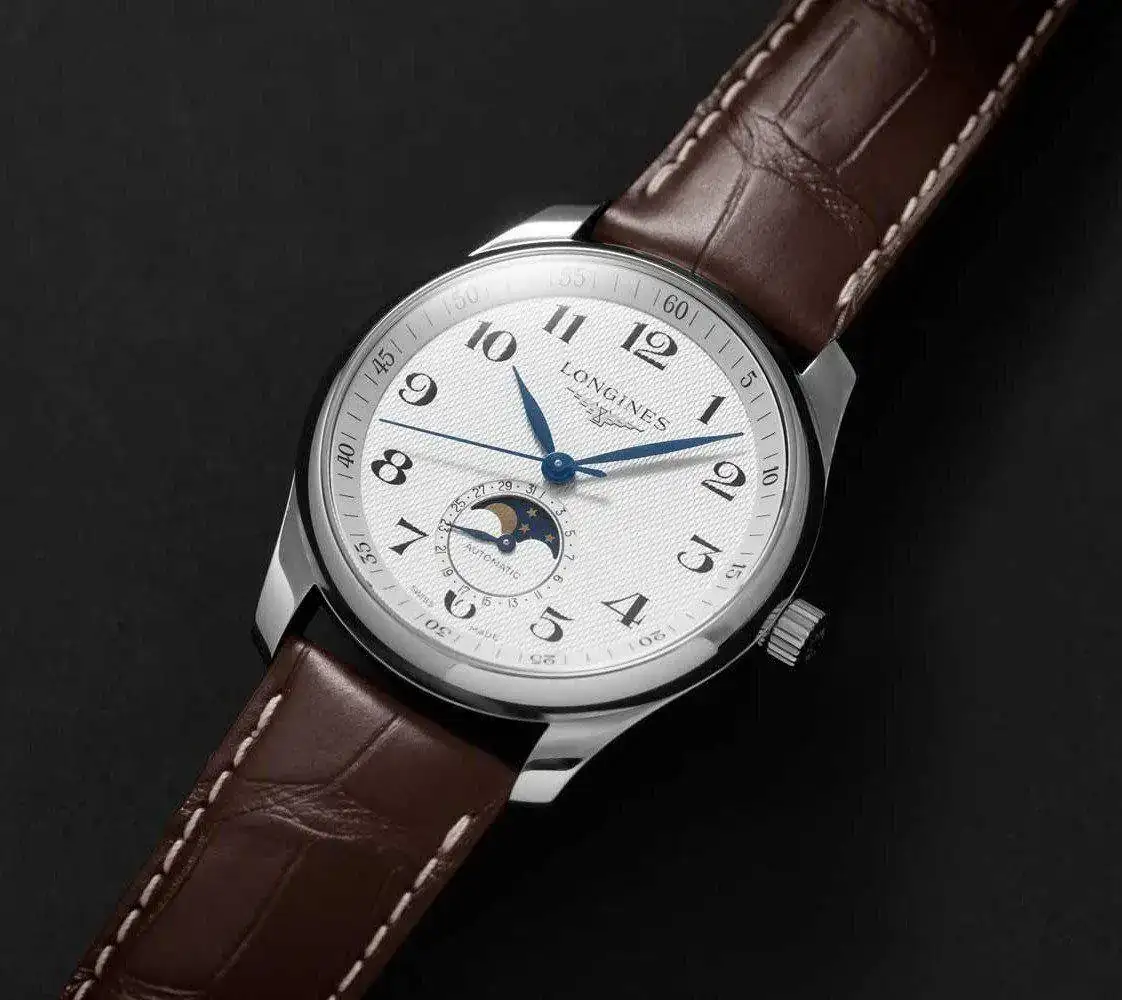 02-Longines-Master-Collection-Moonphase.webp