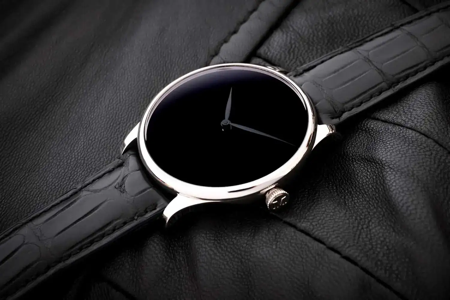 02-Moser-Vantablack.webp