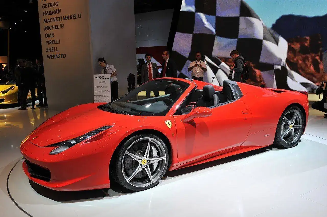 03-ferrari-458-spider-frankfurt.webp
