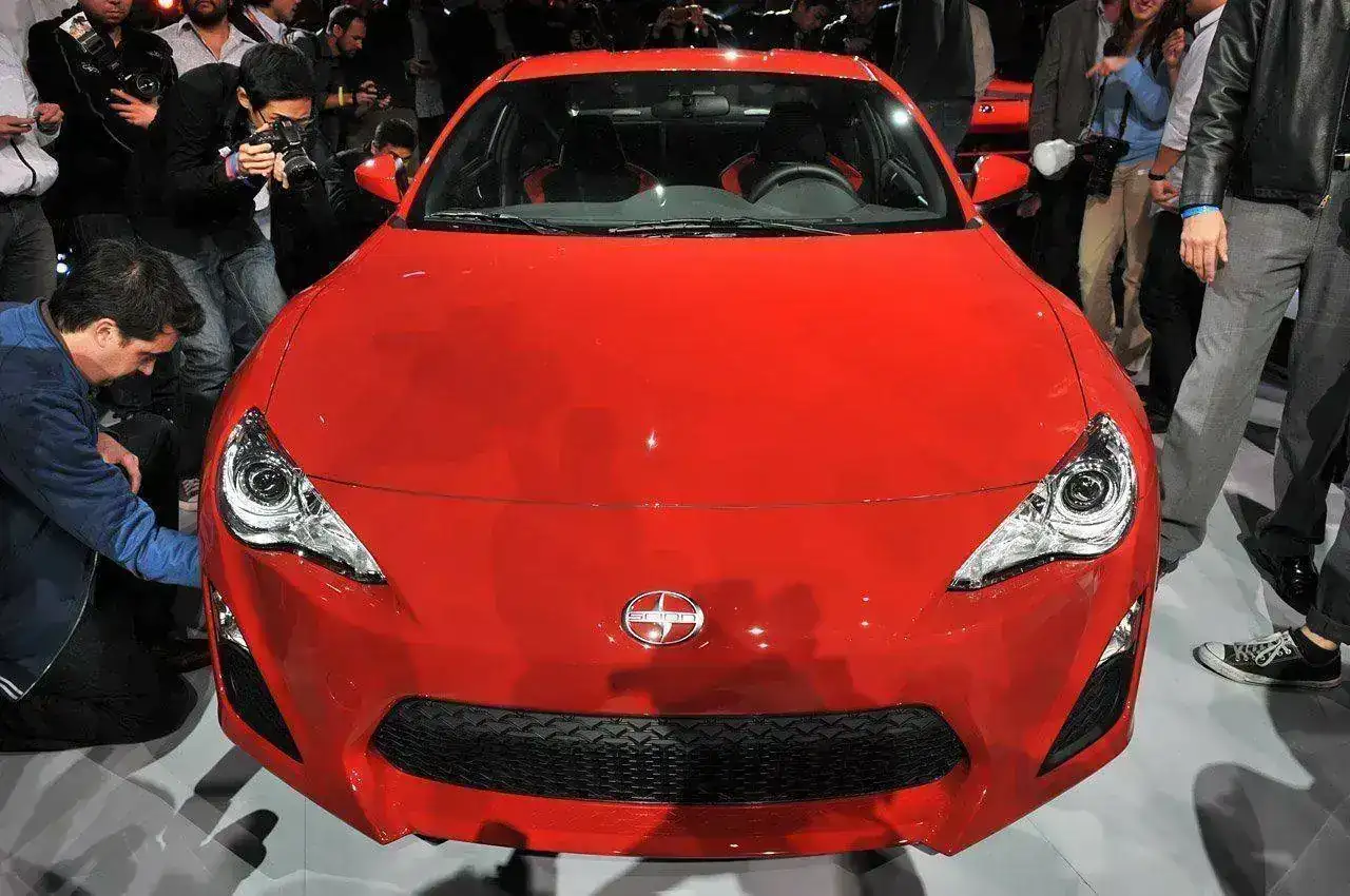 03-scion-fr-s-debut.webp