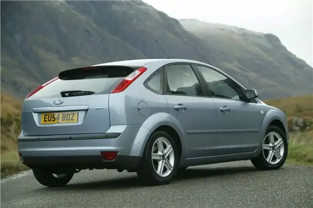 04-FordFocus.webp