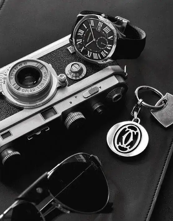 04_DRIVE_DE_%2BCARTIER.webp
