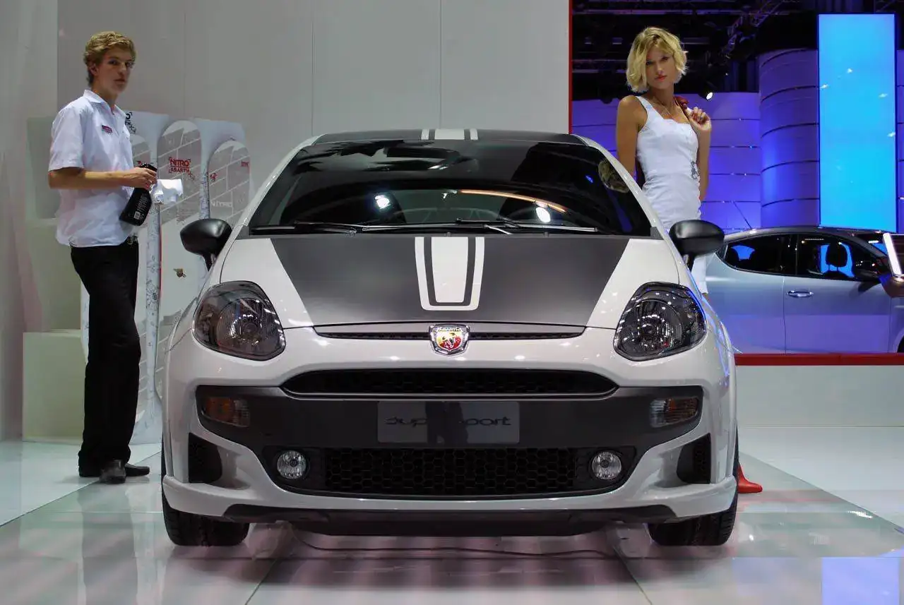 05-abarth-punto-supersportiaa2011.webp