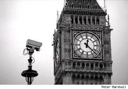 050310_n006_bw.webp