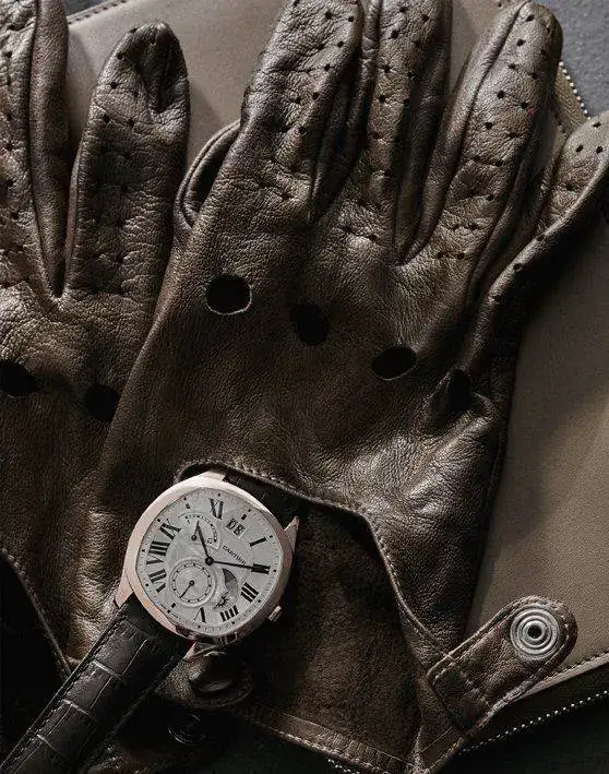 05_DRIVE_DE_%2BCARTIER.webp