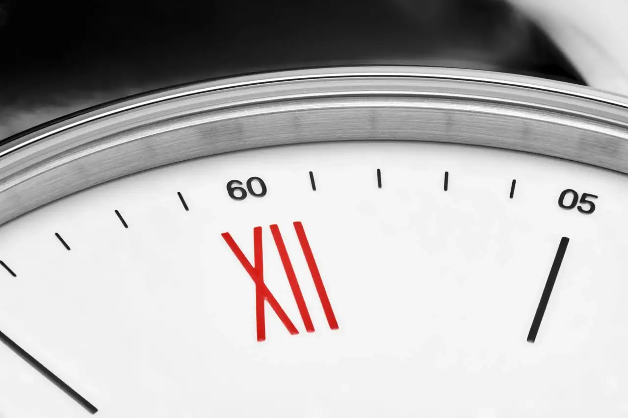 05_NOMOSGlashuette_0282_S2_Ludwig_neomatik_AoG_.webp