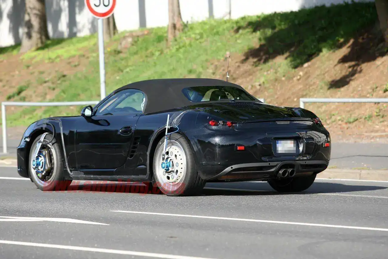 06-2012-boxster-cp-aug.webp