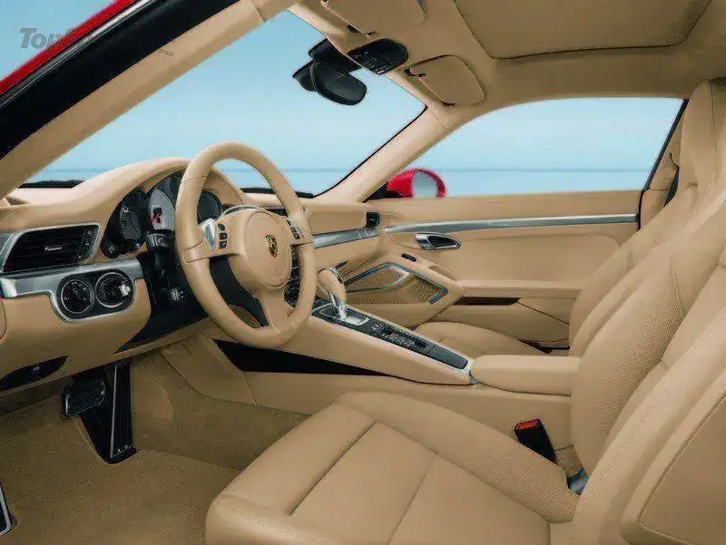 06-2012-porsche-911-991-leak.webp