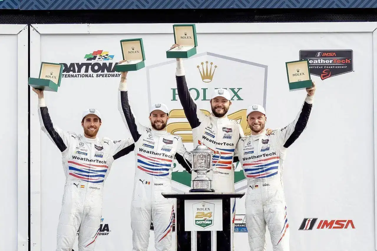 06-Daytona-24-IMSA-Mercedes-customer-.jpg