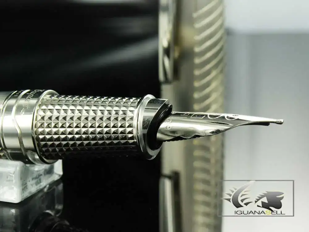 07-Fountain-Pen-481006-Used-in-Exhibition-481006-4.webp