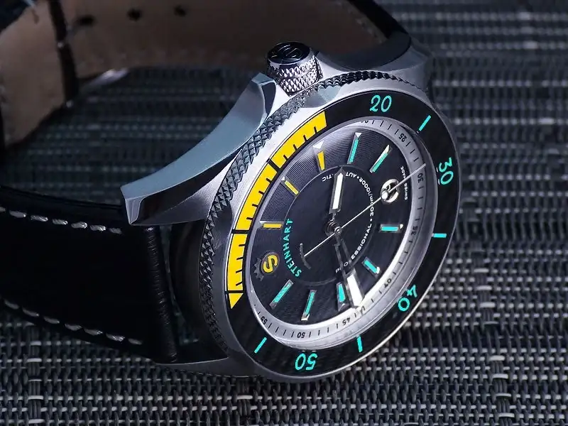 077580-latest-ocean-2-steinhartocean2-color-change.webp