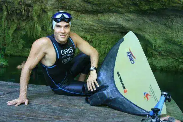0_34404_457689864555_297810654555_5181673_904527_n.webp