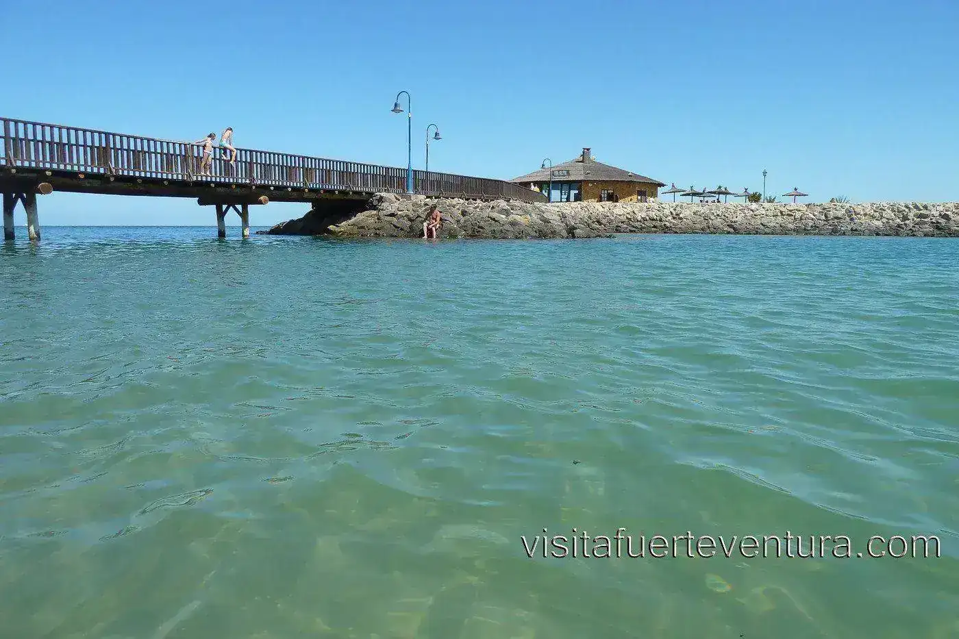 0chiringuito%20la%20isla%20caleta%20de%20fuste%20b.webp