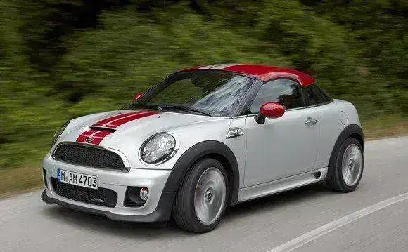 0mini-cooper-coupe29.webp