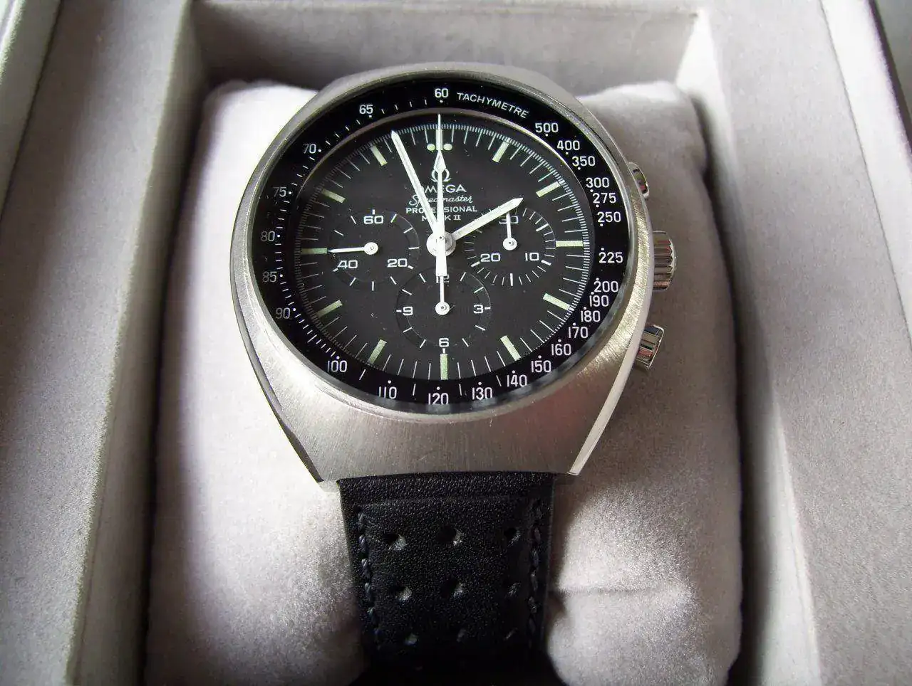 0t-omega-speedmaster-mark-ii-refernz-145-014-vor-7.webp