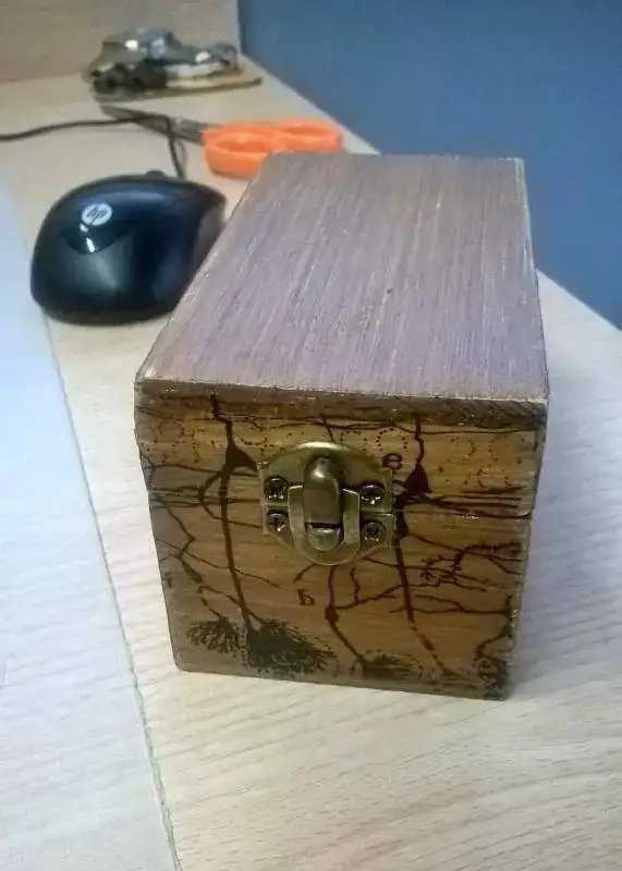 10 caja pestillo.webp