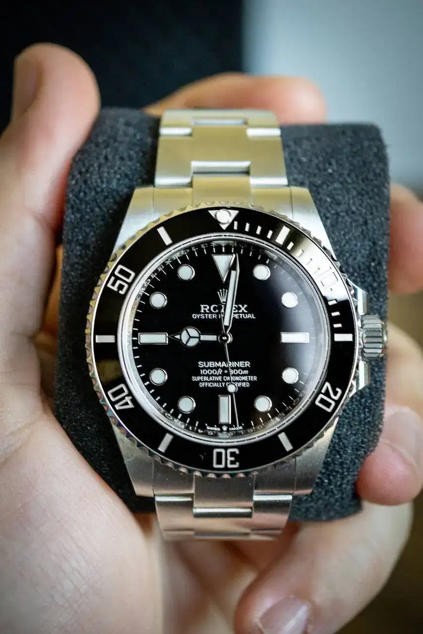 10 - Rolex Submariner.jpg